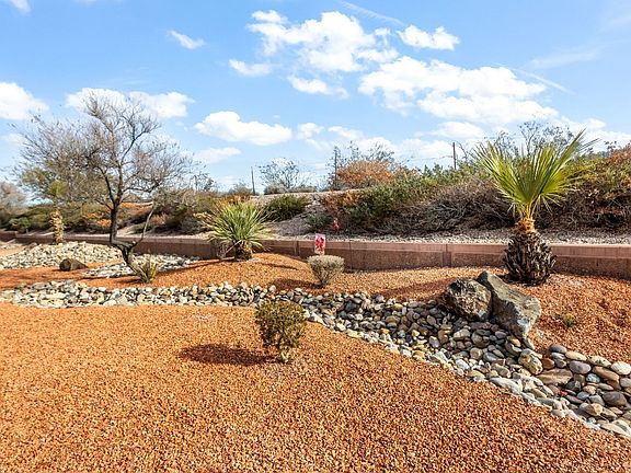 3rd image of 1200 Mohave Dr