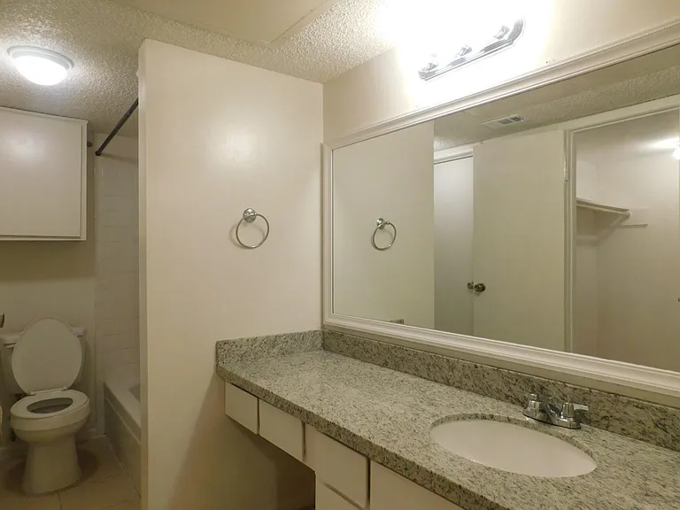 12660 Ashford Point Dr #207 — Photo 8
