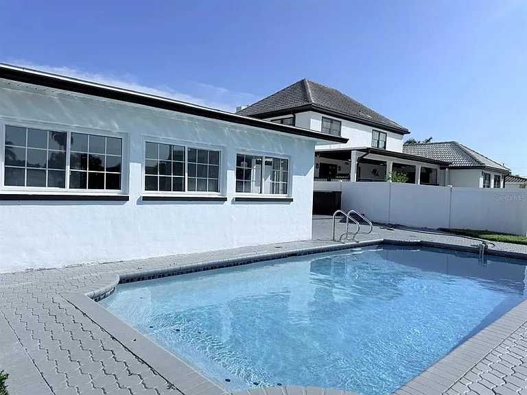 720 Capri Blvd — Photo 30