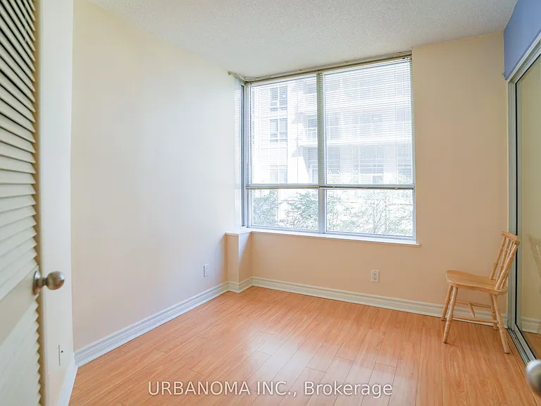 717 Bay St #409 — Photo 12