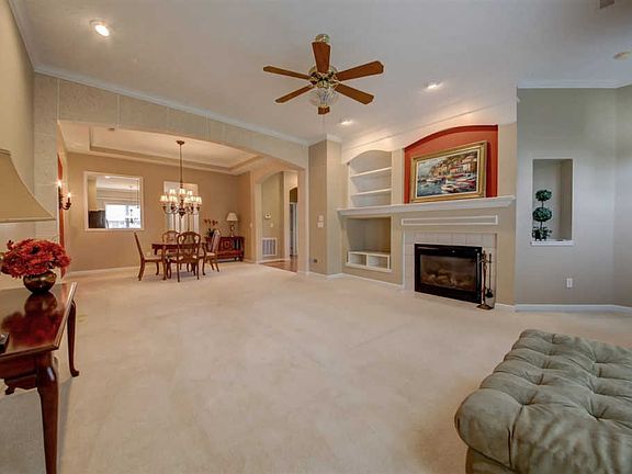3rd image of 5724 Bunkers Ave