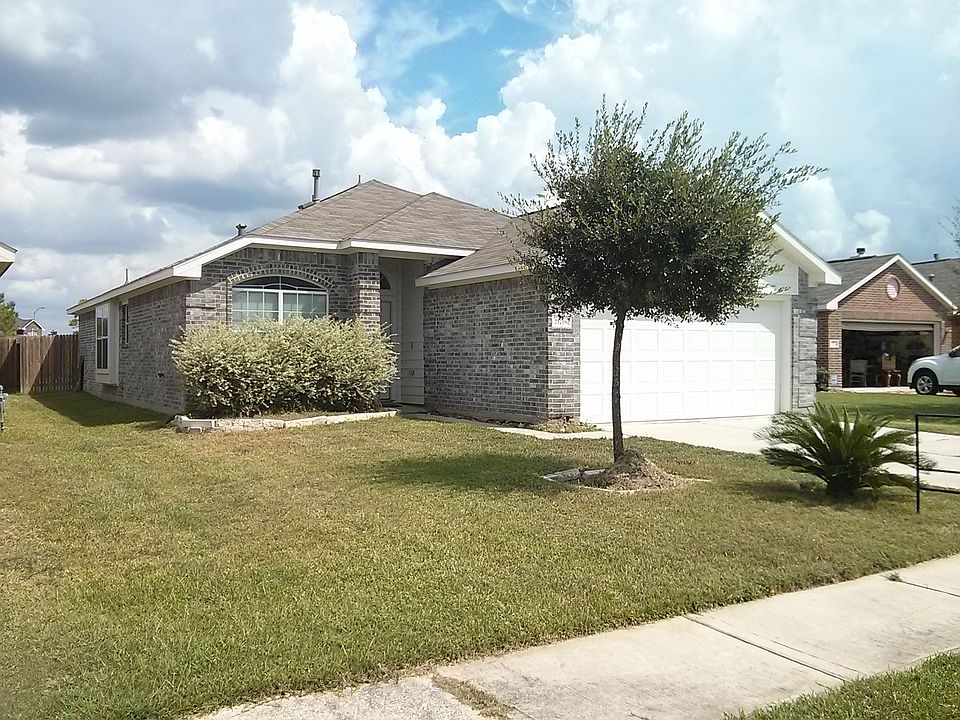1st image of 21718 Falcongate Ct