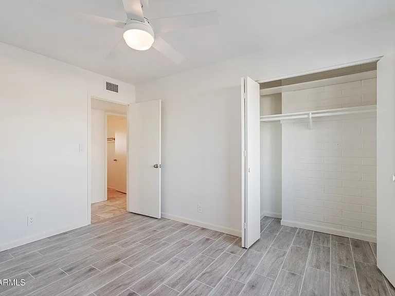 2548 N 68th Pl — Photo 24