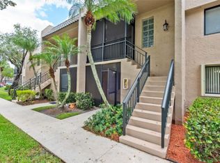 360 Racquet Club Rd APT 103, Weston, FL 33326