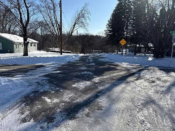 4th image of 2901 Kyle Ave N