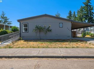 680 Village Dr, Molalla, OR
