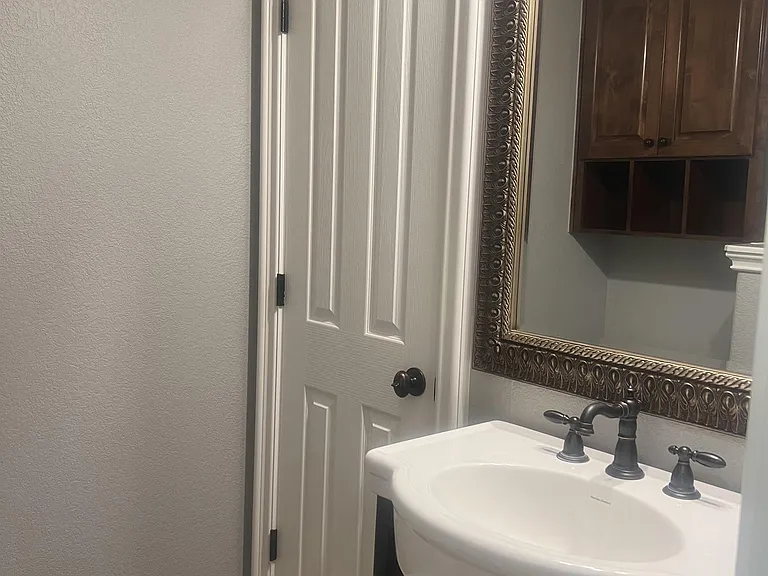 1661 E FM 93 — Photo 15