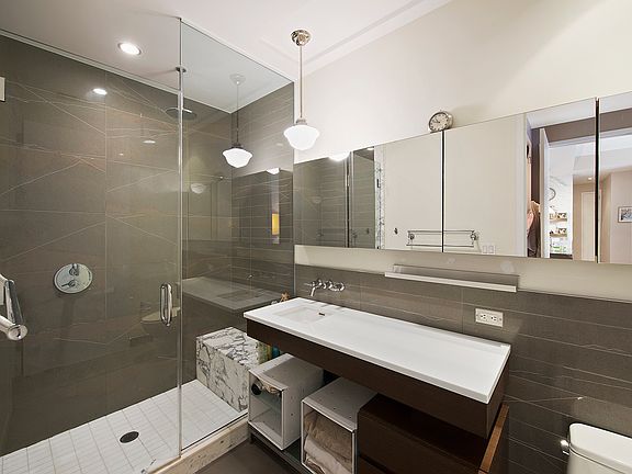 4th image of 80 Metropolitan Avenue 1s #1S