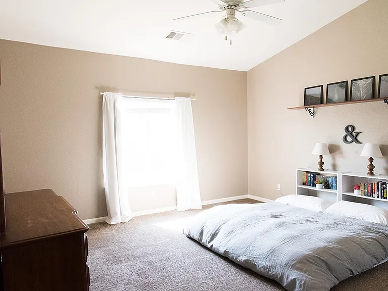 1637 Linden St — Photo 1