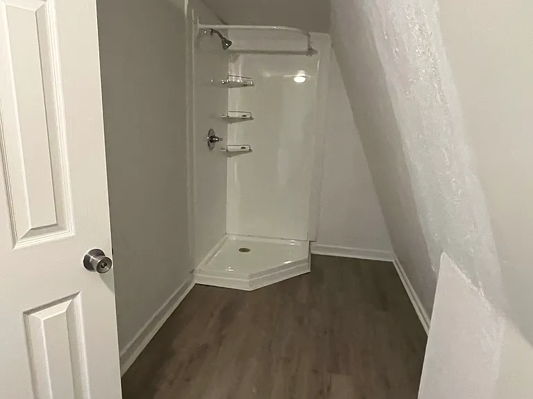 220 E Birch St — Photo 11
