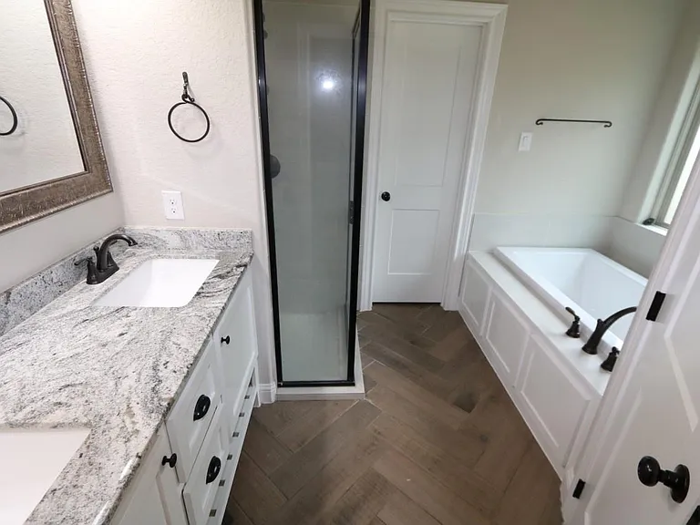 150 Harbour Town Cir — Photo 10