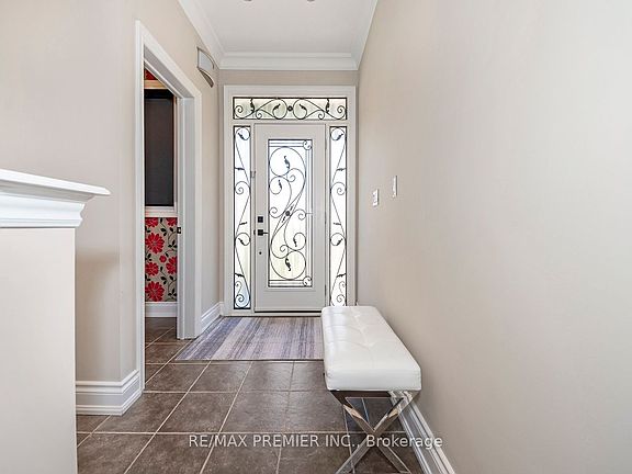 4th image of 6 Lockburn Cres