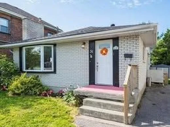51 Crown St, Quinte West, ON K8V 1P1