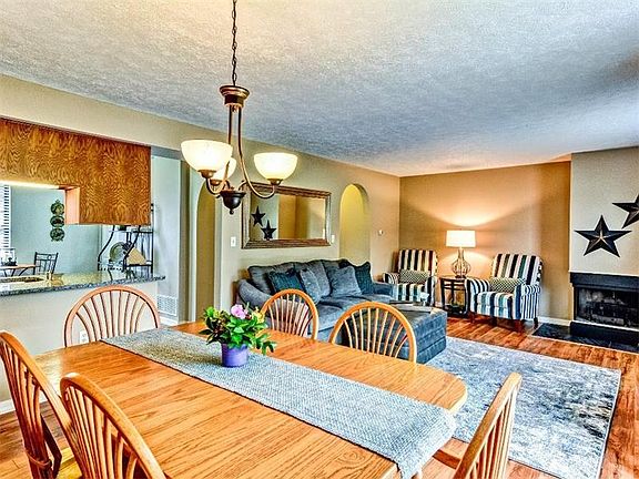 5th image of 707 Sunset Cir