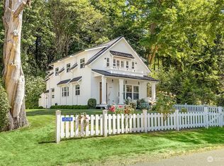 15198 Washington Ave NE, Bainbridge Island, WA