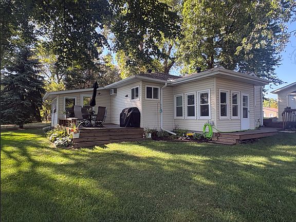4th image of 12103 Pelican Heights Rd