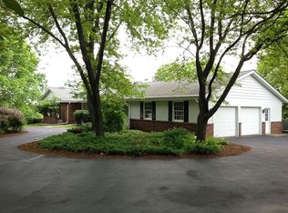 W305N6481 Beaver View Rd, Hartland, WI 53029