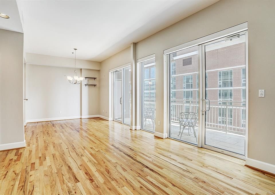 1st image of 2520 Robinhood St APT 811