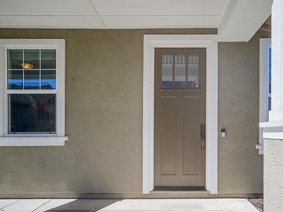 4th image of 18551 McClellan Cir