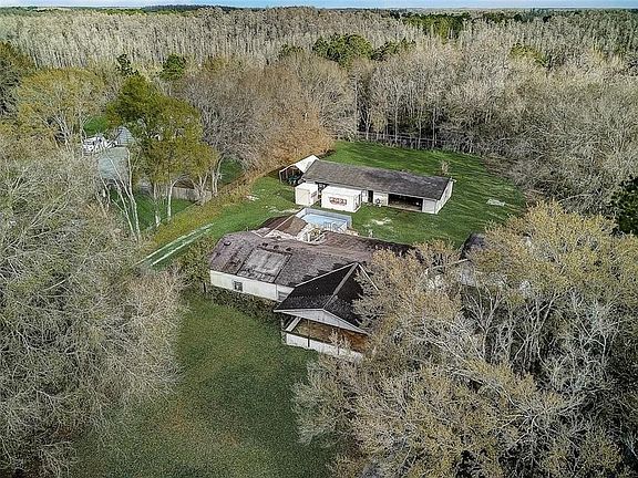 5th image of 18019 Dogwood Dr
