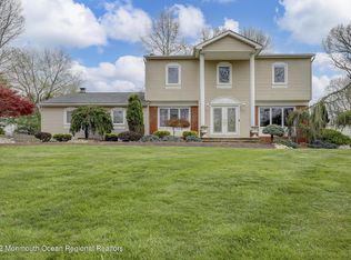 4 Appomattox Rd, Manalapan, NJ 07726