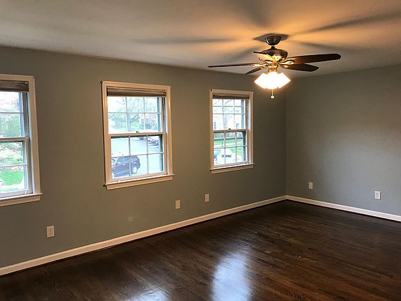 5th image of 9247 Bailey Ln