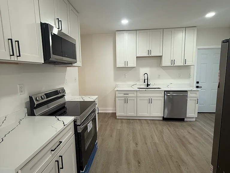 808 Winston Ave — Photo 4