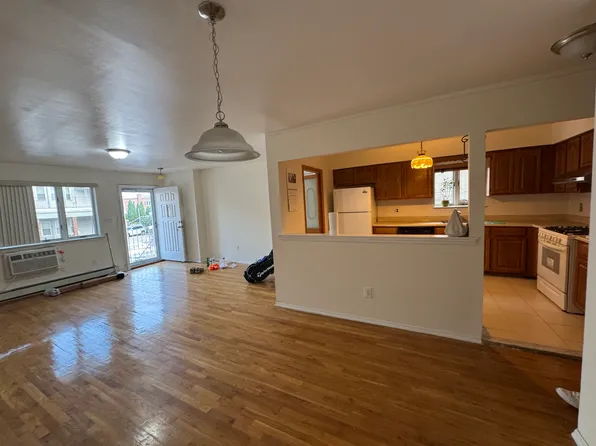 (undisclosed Address), Brooklyn, NY 11214