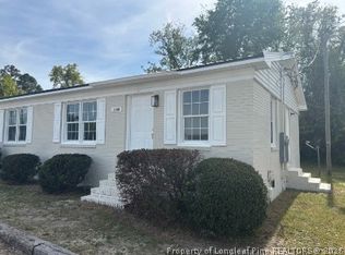 118 Calvin St #B, Spring Lake, NC 28390