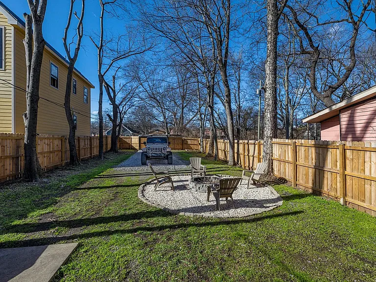 108 Claiborne St — Photo 23