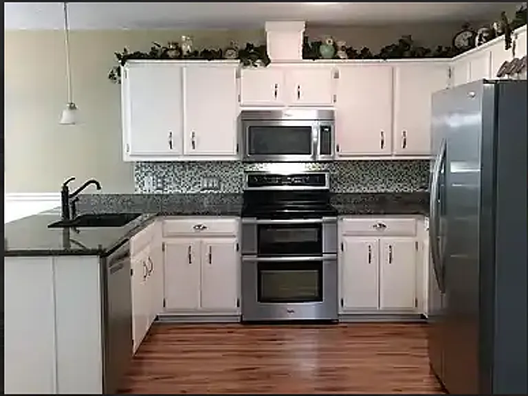 67 Carolina Dr — Photo 5