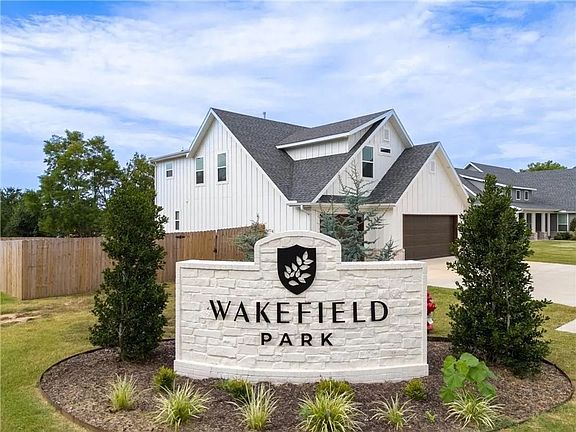 2nd image of 807 Mueller Way