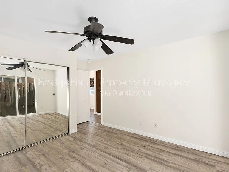 4212 48th St #1 — Photo 17