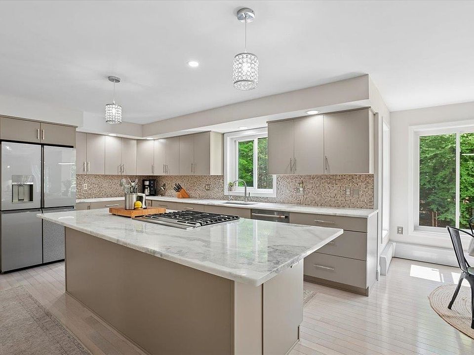 1st image of 3 Kendall Hill Road