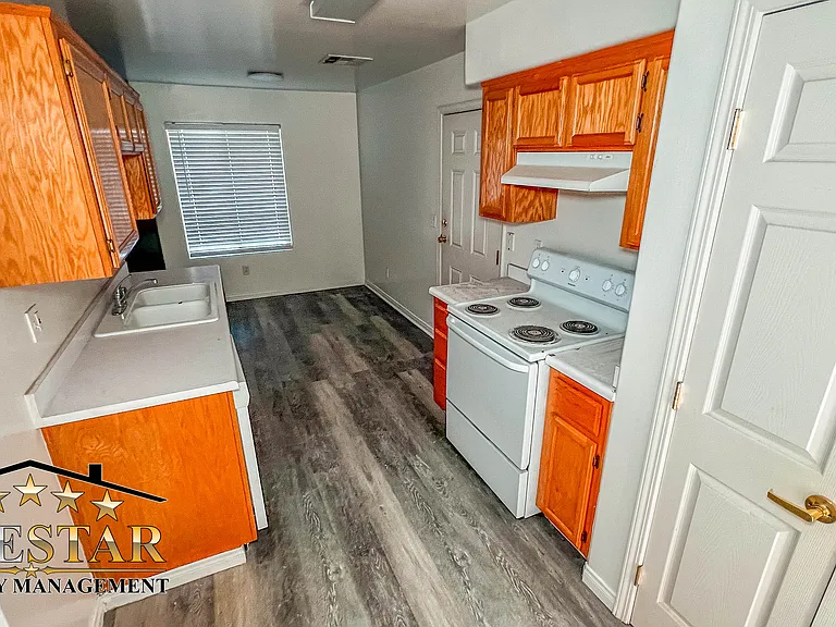 618 Spring Meadow Ct #1 — Photo 8