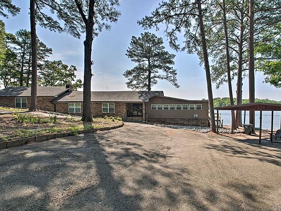 2nd image of 115 Woodstock Dr