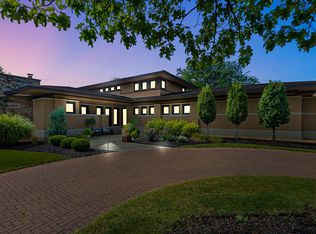 13540 McCarthy Rd, Lemont, IL 60439