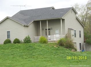 910 Wiseman Rd SE, Corydon, IN 47112