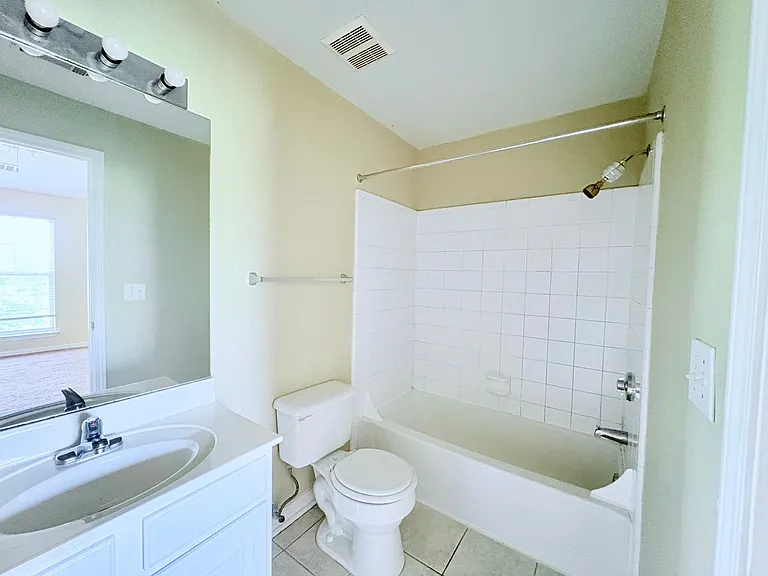833 Old Greenville Hwy #223 — Photo 12