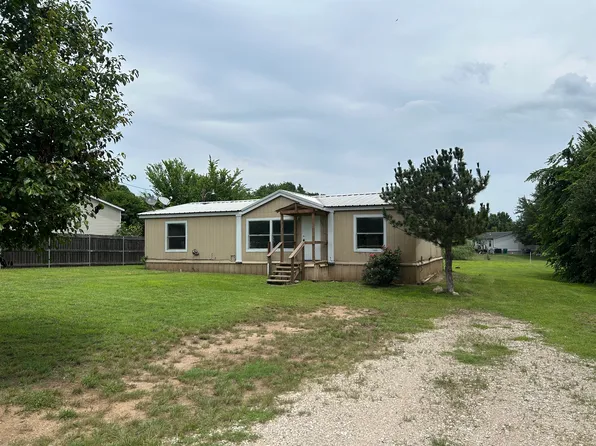 104 Kailyn Ln, Weatherford, TX 76085