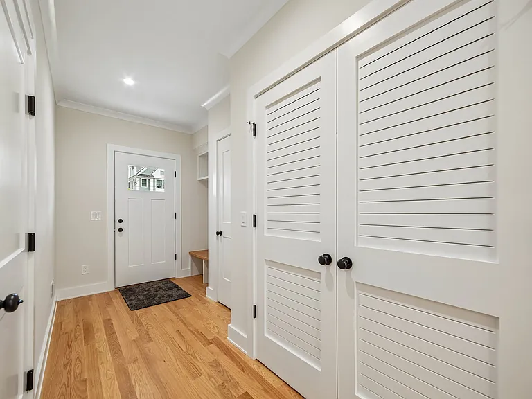 22 Willow St #A — Photo 4