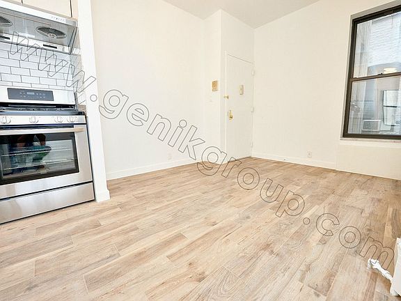 3rd image of 181 E Broadway APT 3C