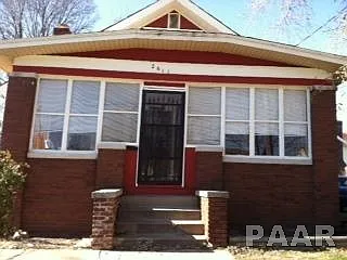 2611 N Wisconsin Ave photo 1