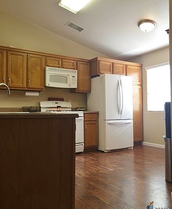 3rd image of 2374 Sofia Ct
