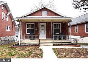 1st image of 2207 Fairview Ave