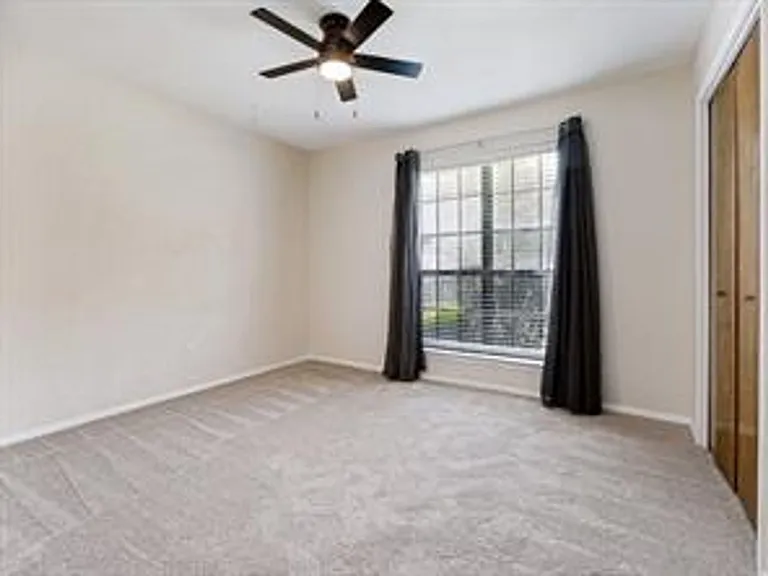1620 Post Oak Dr — Photo 18