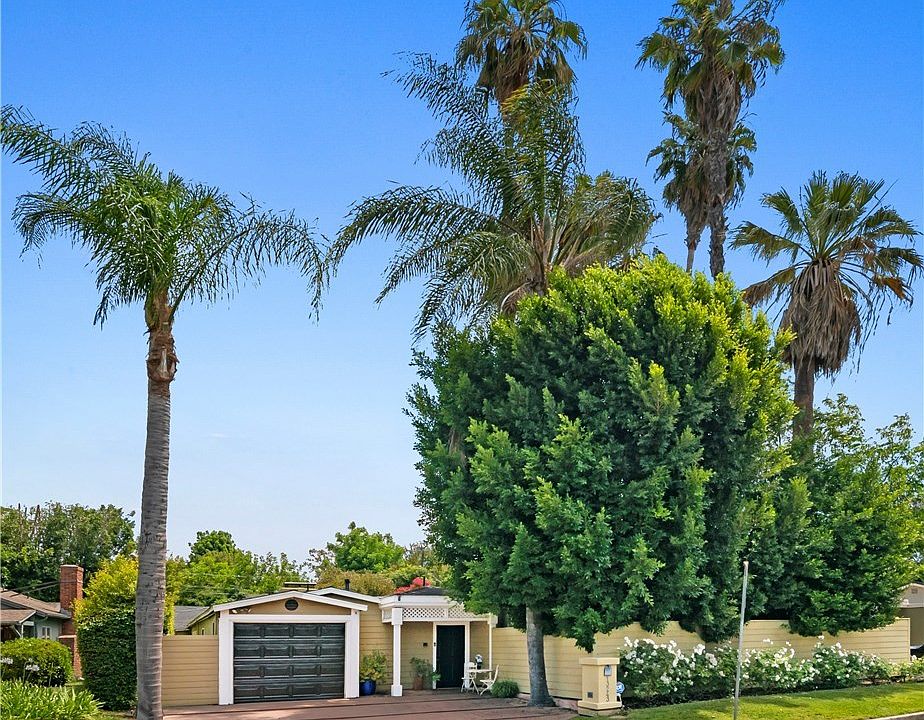 1st image of 13243 Valleyheart Dr