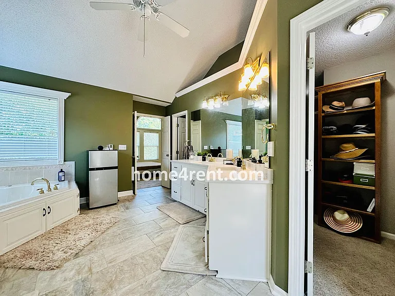 12648 S Hallet St — Photo 38