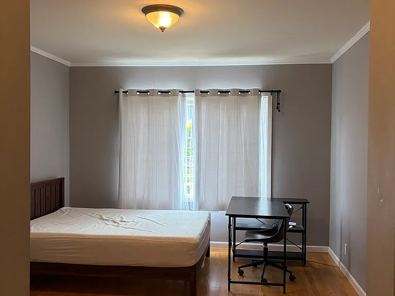 92 Meadowbrook Dr — Photo 3