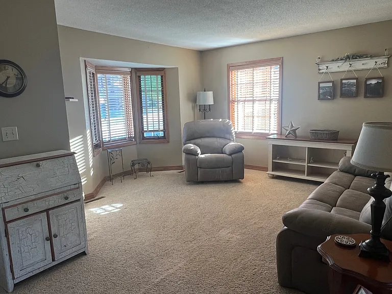 Blue Spruce Ct — Photo 6